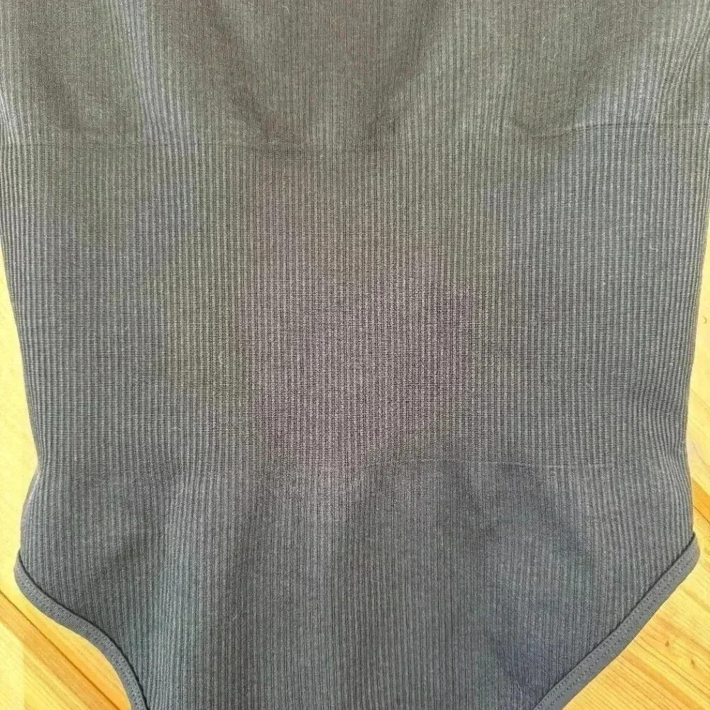 OQQ Women's Black Ribbed Tank Bodysuit Size Medium - Picture 6 of 6